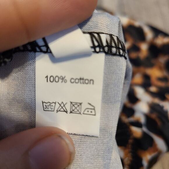 𝅺unknown brand 2t girls leopard pants - Picture 3 of 4